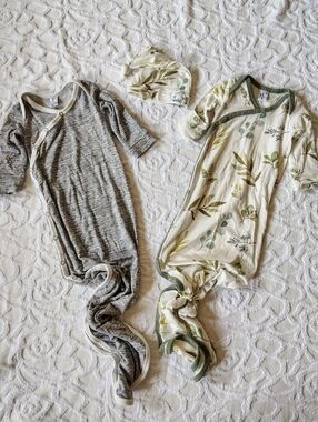Copper Pearl 3 Piece Knotted Gowns And Hat Newborn NB Neutral